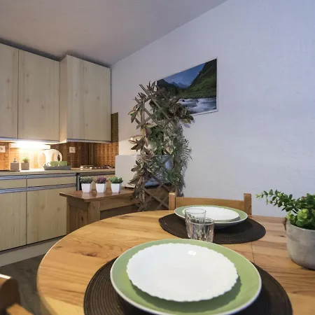 Apartament Confortable Avec Parking Pres Du Telepherique - Fr-1-296-179 *