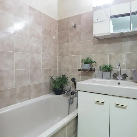 Confortable Avec Parking Pres Du Telepherique - Fr-1-296-179 公寓 圣拉里苏朗